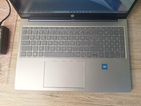 Notebook HP 15-fd0901nc - 10