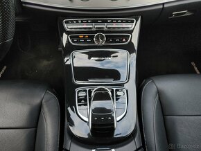 Mercedes Benz E350CDi AMG Paket 190kW ČR 1maj 2017 head up - 10