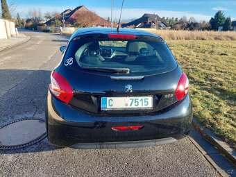 Peugeot 208 1.2 VTI 82 m.2013 jen 151000km - 10