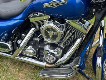 Harley-Davidson FLHTCUI Ultra Classic Electra Glide - 10