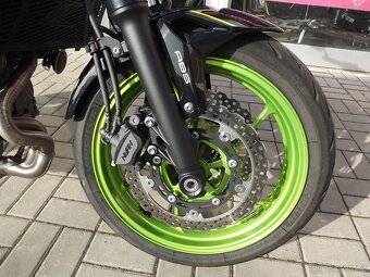 Kawasaki Z 650 - 10