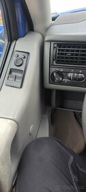 VW T4 MULTIVAN 2.5 TDi 75KW ABSOLUTNĚ BEZ KOROZE - 10