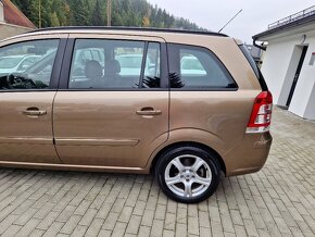 OPEL ZAFIRA, 1.8 (103 kW), r.v. 2013, 7 míst, plný servis - 10