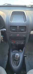 Renault Clio 1,2i 43kW benzín 58 500km - 10