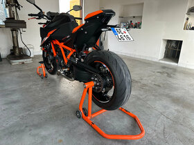 Motocykl 1290 R Super Duke - 10