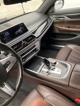 BMW 750Li xDrive - 10