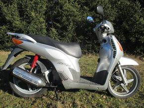 Honda SH 125 rv 2003 25000km 10kW - 10