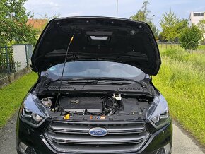 FORD KUGA 4x4 ST - 10