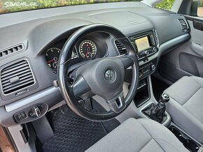 VW Sharan 2.0 TDI 103kW,7.Míst,Tažné,Navi,Serviska,Panorama, - 10