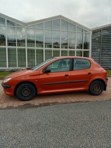 Peugeot 206 1.4i 55kW 75koní r.v.2002 nové v ČR - 10