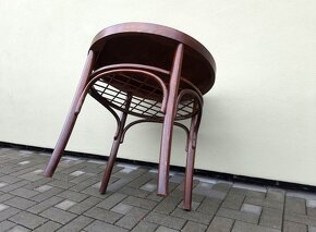 Kulatý jídelní stůl THONET - 10