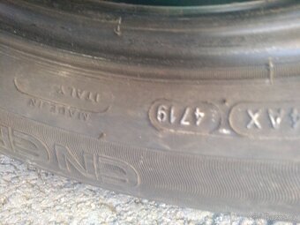 Prodám letní Gumy Michelin +Dunlop 205/55 R16 - 10