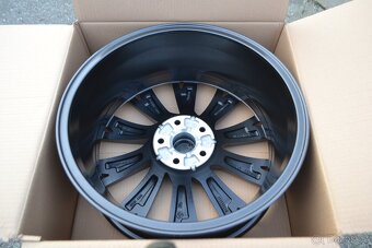 4ks NOVÉ orig.alu disky R18 Škoda Karoq/Seat Ateca, 5x112 - 10