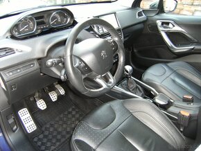 Peugeot 2008 Premium 1,6 e-HDi 115k man6 Závěs,Navi-PRODÁM - 10