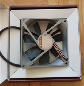 ASUS Geforce GT440 + NOCTUA NF-B9 redux 1600,nové komponenty - 10