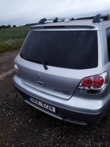 Mitsubishi Outlander 4x4 tažné 2,0i 

  - 10