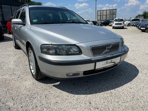 Volvo V70 2.4 i 103 KW Tažné - 10