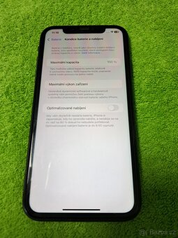 Iphone 11 256 GB černý - 10