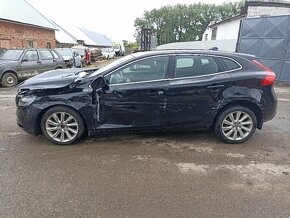 Volvo V40 1.6D 84kw Momentum 2014 - 10