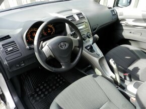 Toyota Auris 1.6 VVT-i 91 kW AUTOMAT r.v. 2007 - 10