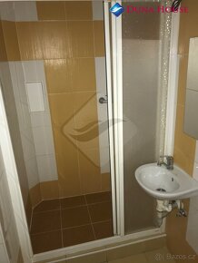 Pronájem bytu 1+kk / 29m2, Oblouková, Praha-Vršovice - 10