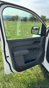 VW Caddy 1.6TDI 77KW - 10