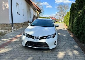 Toyota Auris 1,8 Hybrid,1 Majit.prav,servis benzín - 10