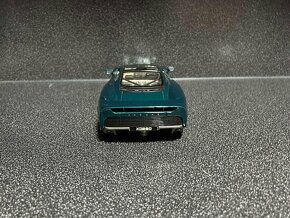 Jaguar XJ 220 1:18 - 10