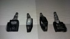 100% originálny TPMS senzor tlaku v pneumatike MERCEDES - 10