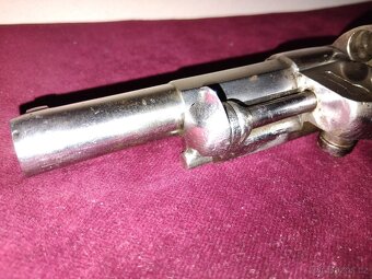 Revolver cca rok 1880 MAS Saint Etienne. - 10