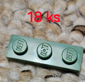 Nové LEGO kostky barvy Sand Green - 1635 ks - 10