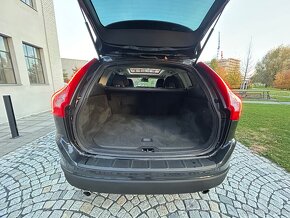 VOLVO XC60 2.4D5 158KW 4x4 MANUÁL-NAVI-PANORAMA-2011-166TKM - 10