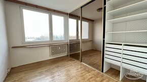 Prodej prostorného bytu 3+1 v osobním vlastnictví, 65 m²  Pr - 10