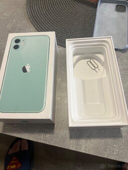 iPhone 11 64 Gb green - 10