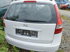 Hyundai I30CW COMBI 1,6CRDI 2011 DILY, havarovany - 10