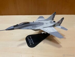 Kovové modely letadel -Italeri  (1:100) - 10