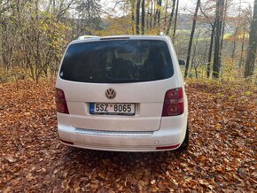 Volkswagen Touran 1.4 TSI DSG - 10