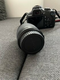 Canon EOS 2000D - 10