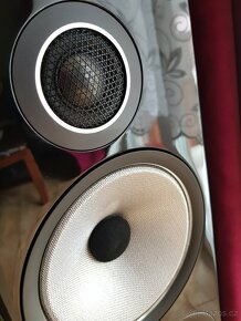 Bowers & Wilkins 704s2 - 10