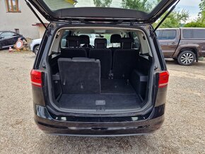 VOLKSWAGEN TOURAN 1,6TDI 81KW 7 MÍST NAVI - 10