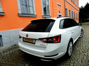 ŠKODA SUPERB 2,0 tdi 4x4 6D DSG SPORT LINE NAVI - 10