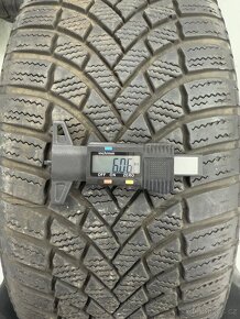 Originální ALU kola Škoda 5x112 r17 zimní pneu 8mm - 10