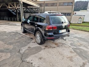 Volkwagen Touareg - 10