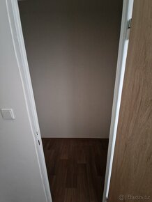 Pronájem bytu 2+1 po rekonstrukci 62 m2 Dřínovská - 10