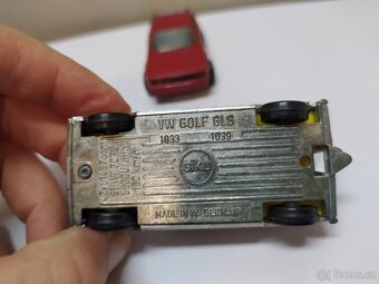 Retro auta plechová MATCHBOX SIKU - 10