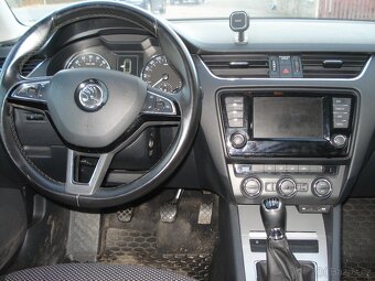 ŠKODA OCTAVIA KOMBI 1.6 TDI,NAVIGACE - 10