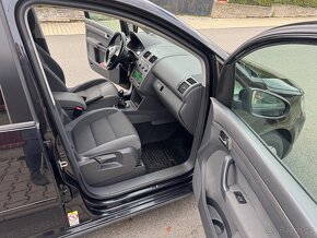 Volkswagen Touran 1.6TDI 77Kw - 10