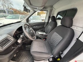 Opel Combo 1.3 CDTI 66 kW r.v.2016 - 10