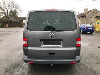 VW TRANSPORTER T5 2.0 TDi SERVISNÍ HISTORIE - 10