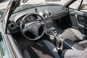 Mazda MX-5 1.6i 16V - 10